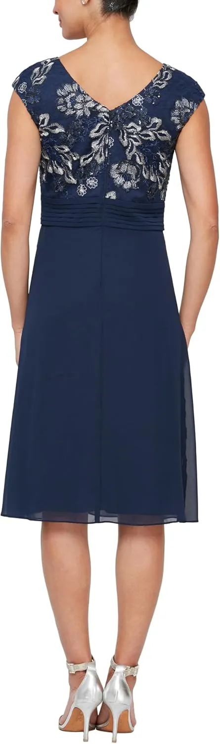 Alex Evenings Women's Short Sleeveless A-line Gown with Embroidered Empire Bodice, Cocktail Dress for Special Occasions