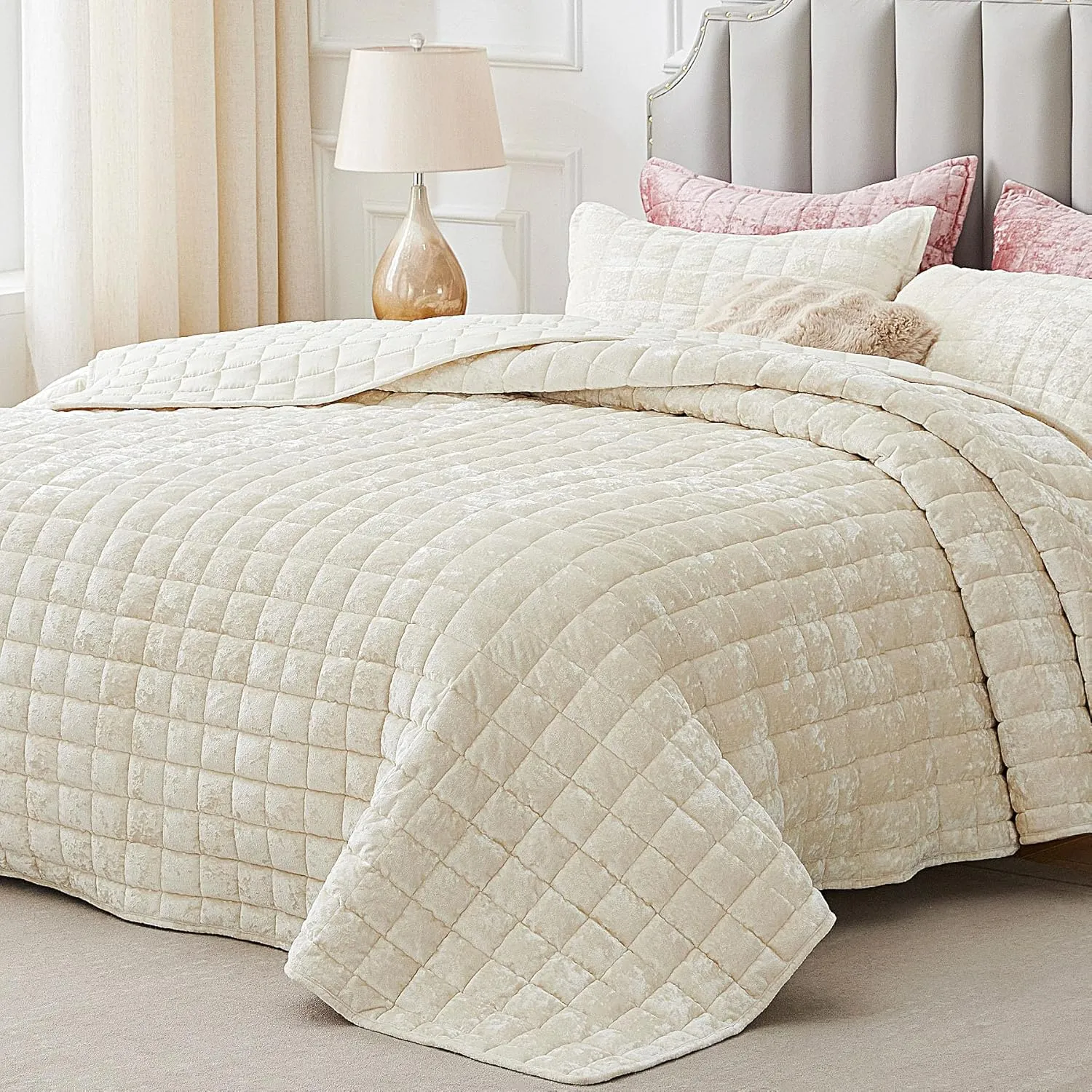 BEDELITE Velvet Quilt Set King Size - Lightweight Luxury Quilted Bedding Set,Soft Cozy Cream White Comforter Set,3 Pieces Oversized Bedspread Coverlet for All Seasons with 2 Pillow Shams