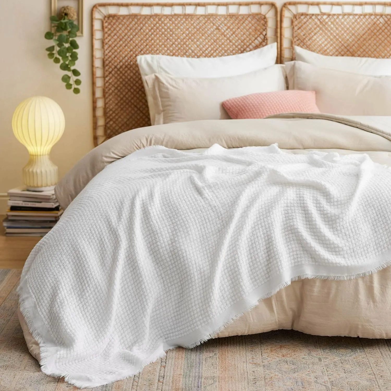 Bedsure White Throw Blanket for Couch - Decorative Woven Throw Gifts with Tassels, Soft and Lightweight Farmhouse Blankets for Couch and Sofa, 50x60 Inches