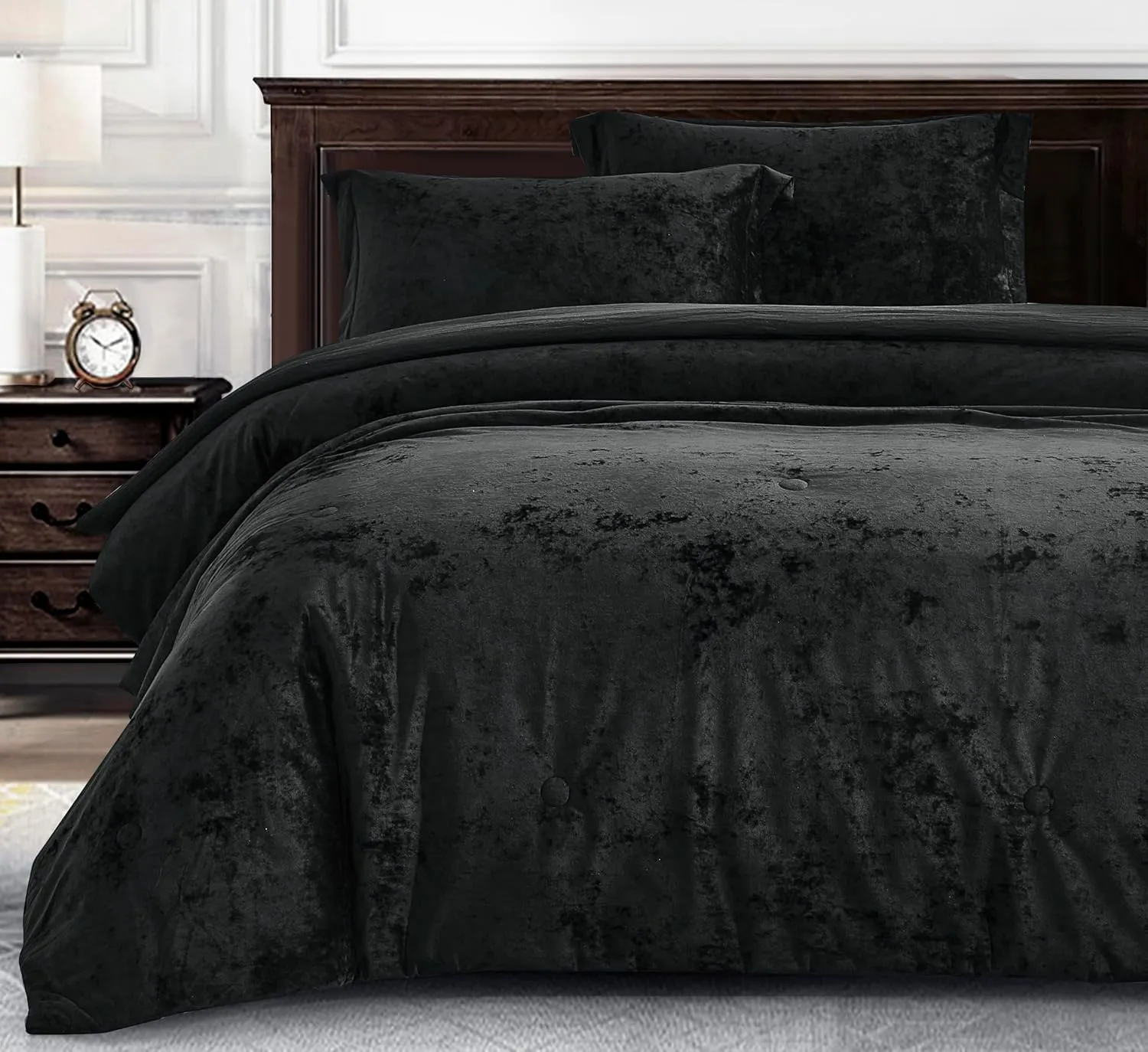 Chezmoi Collection Lux 3-Piece Black Velvet Comforter Set Queen Size, All Season Lush Plush Velvet Bedding Set with Soft Washed Microfiber Reverse
