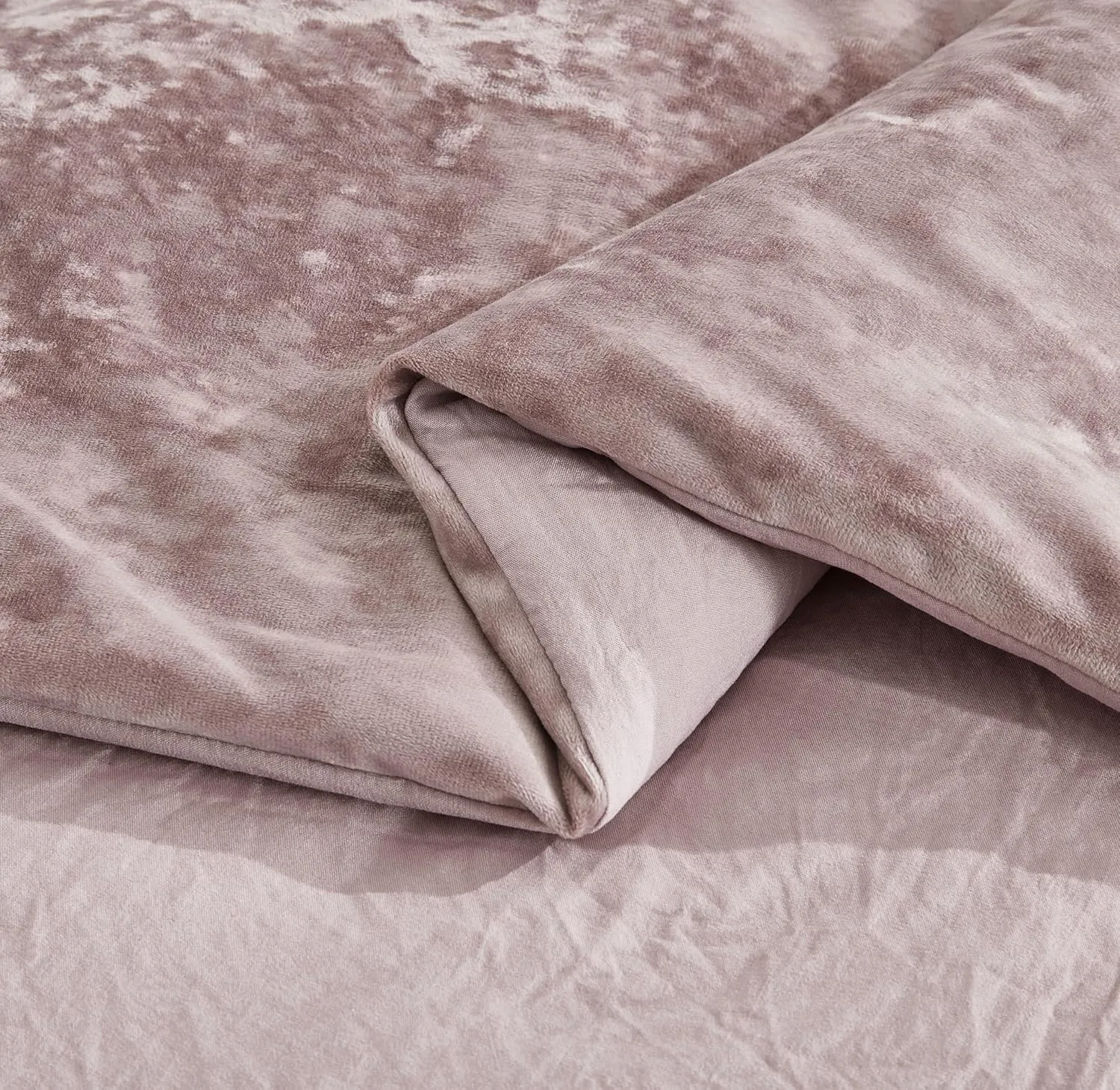 Chezmoi Collection Lux 3-Piece Dusty Pink Velvet Comforter Set Queen Size, All Season Lush Plush Velvet Bedding Set with Soft Washed Microfiber Reverse