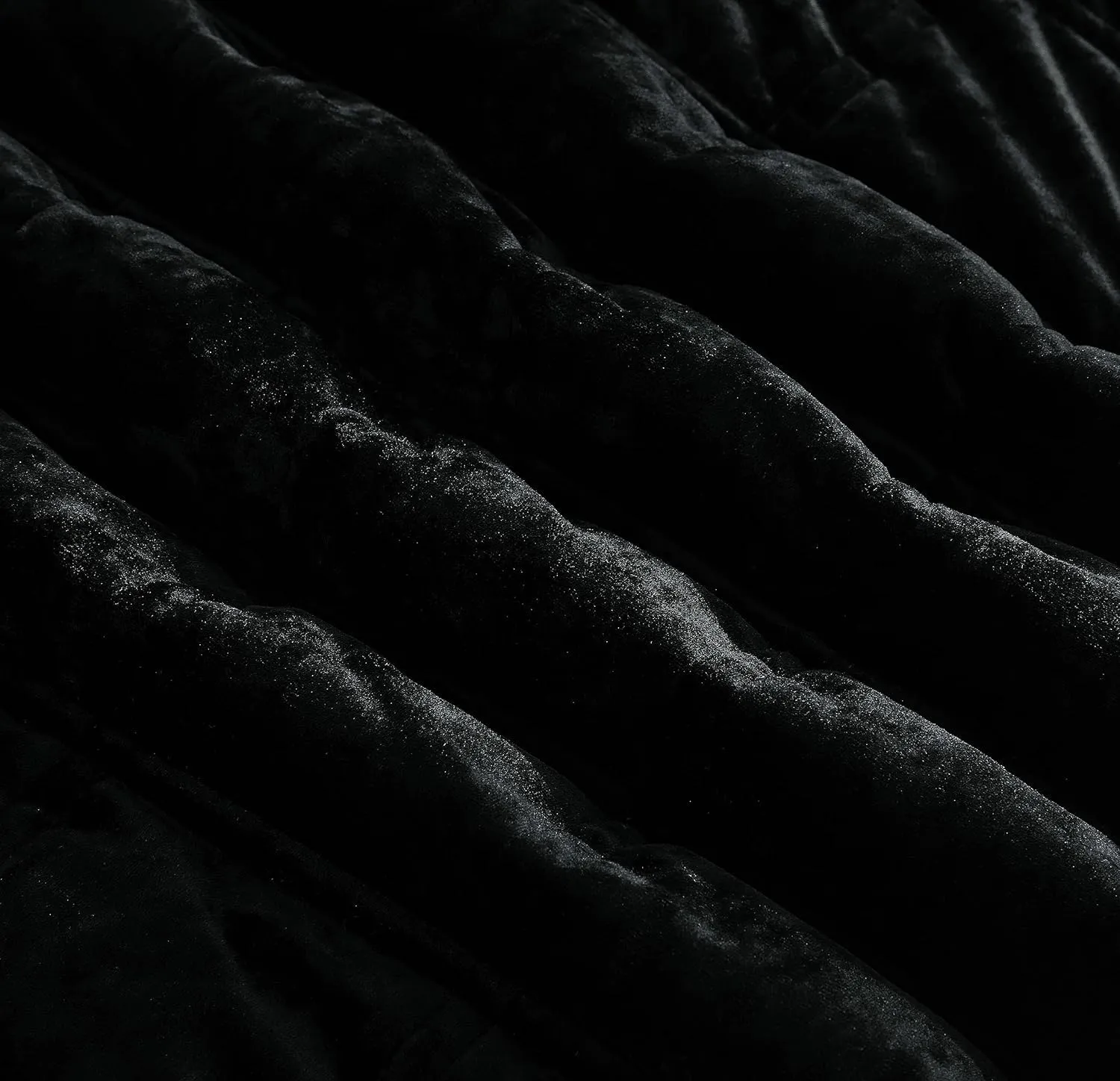 Chezmoi Collection Piers Black Velvet Quilt Oversized King Set, 3-Piece Lush Plush Distressed Velvet Bedding All Season Lightweight Comforter - Brushed Microfiber Reverse with Double Square Stitch