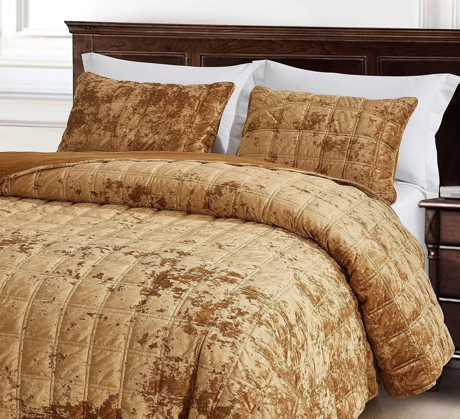 Chezmoi Collection Piers Caramel Gold Velvet Quilt Oversized King Set, 3-Piece Plush Distressed Velvet Bedding All Season Lightweight Comforter - Brushed Microfiber Reverse with Double Square Stitch