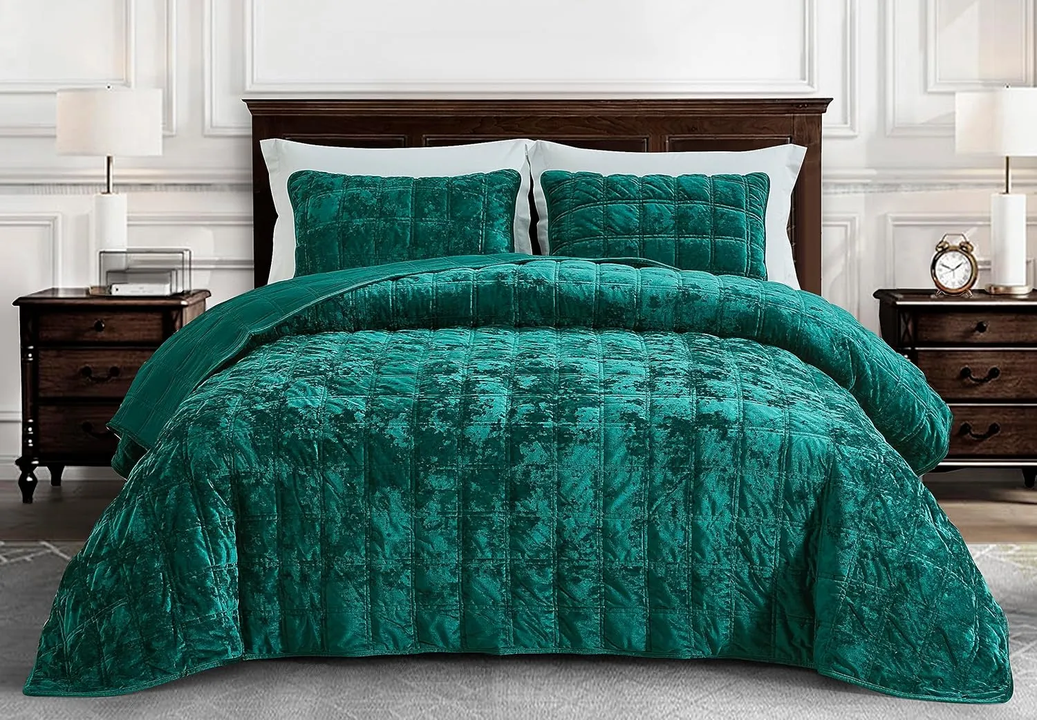 Chezmoi Collection Piers Emerald Green Velvet Quilt Queen Set, 3-Piece Lush Plush Distressed Velvet Bedding All Season Lightweight Comforter - Brushed Microfiber Reverse with Double Square Stitch