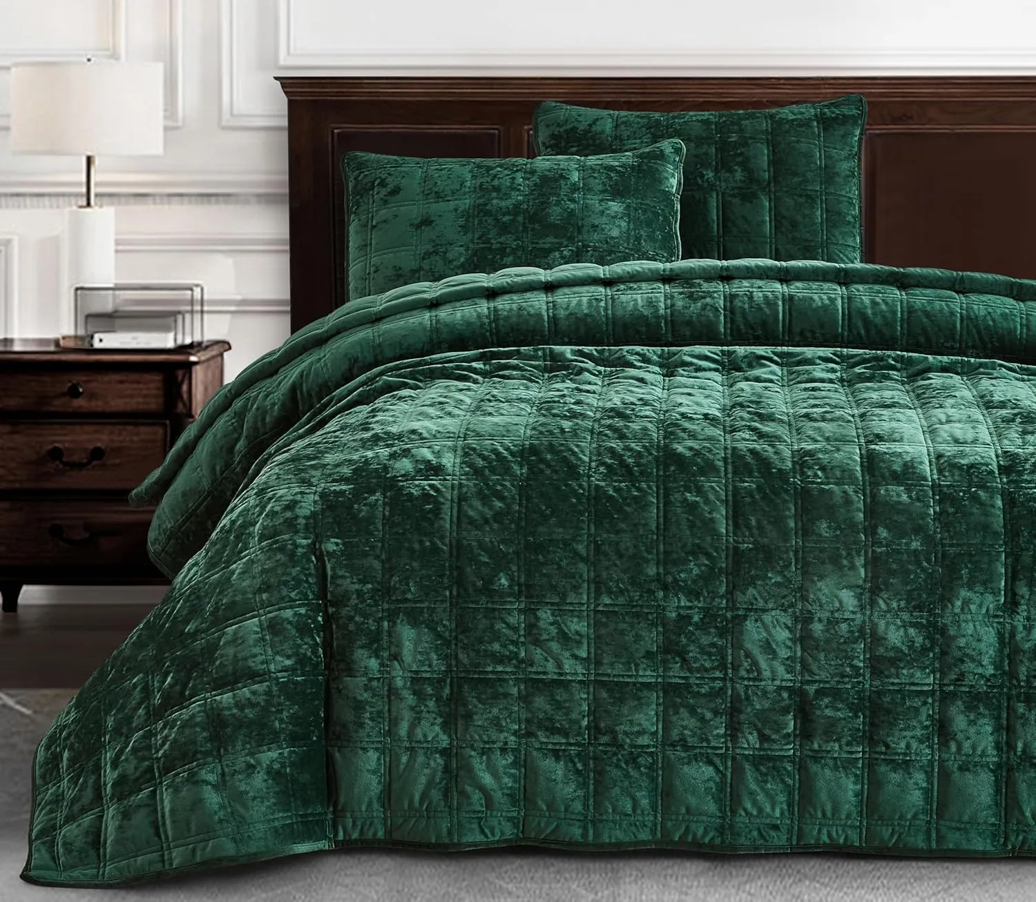 Chezmoi Collection Piers Forest Green Velvet Quilt Oversized King Set, 3-Piece Plush Distressed Velvet Bedding All Season Lightweight Comforter - Brushed Microfiber Reverse with Double Square Stitch