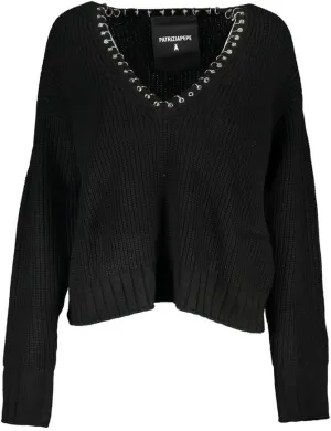 Elegant Long Sleeved V-Neck Sweater with Chic Women's Details Black
