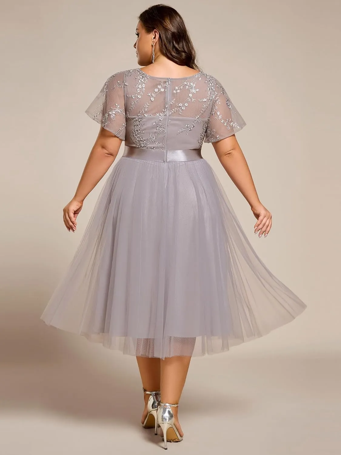 Ever-Pretty Women's Embroidered Tulle A Line Cocktail Dresses Short Sleeves Midi Plus Size Semi Formal Gowns