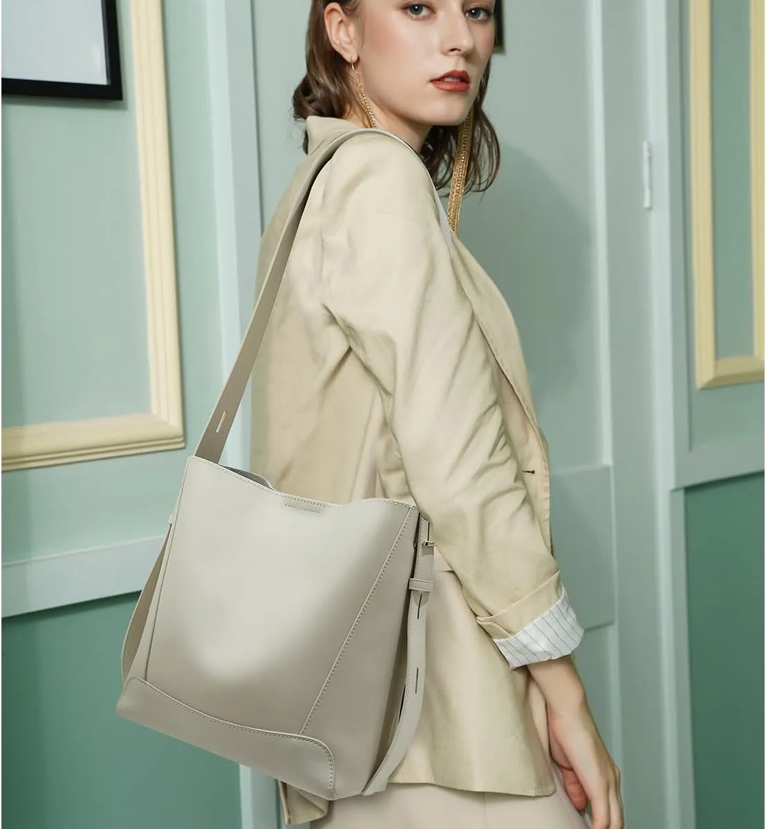 FOXLOVER Leather Bucket Tote Purse for Women Designer Tote Bag and Handbags Shoulder Bag with Pockets and Magnetic Snap