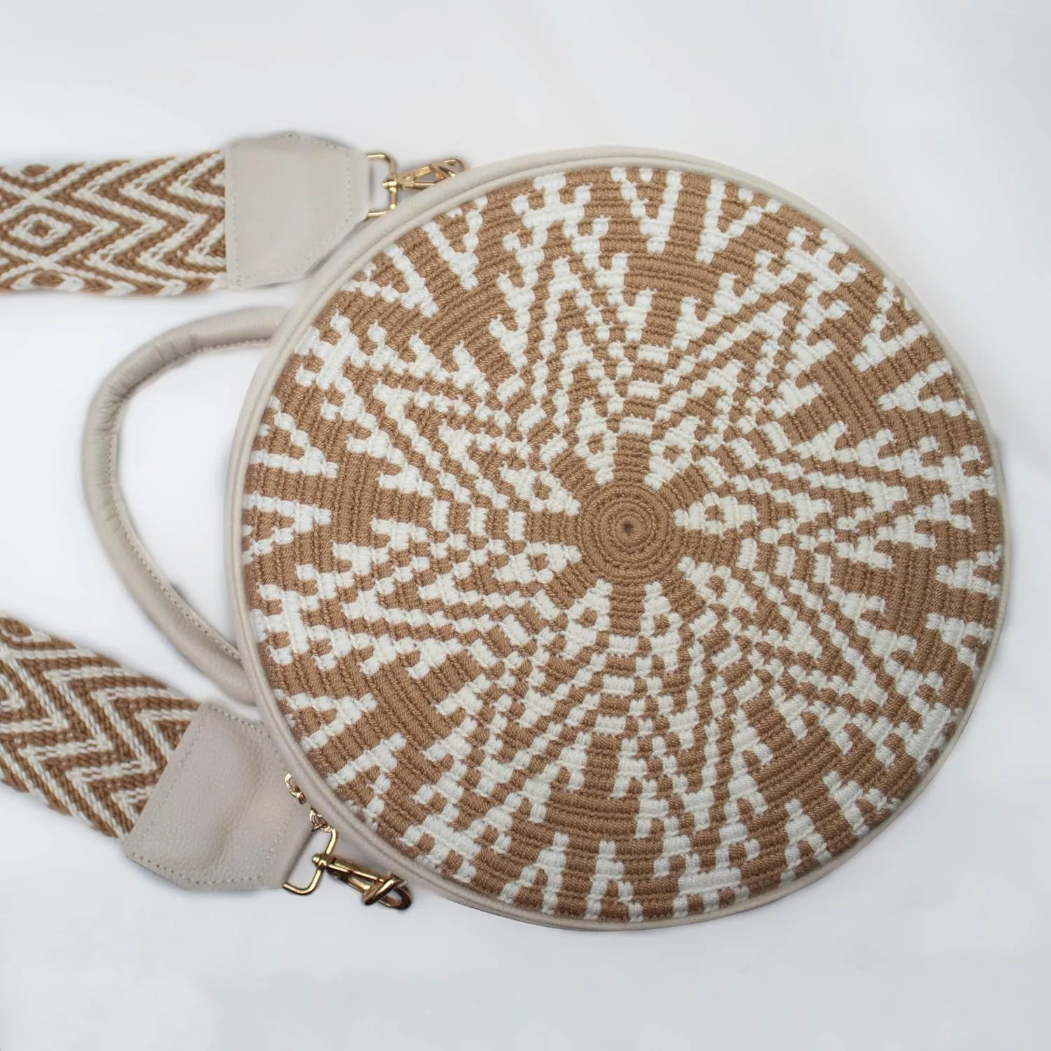 Handcrafted Leather Crossbody Bag for Women - Elegant Leather Bags with Unique Wayuu Weaving - Versatile Genuine Leather Crossbody Bag - Premium Colombian Materials and Design - Beige Bag with Gold