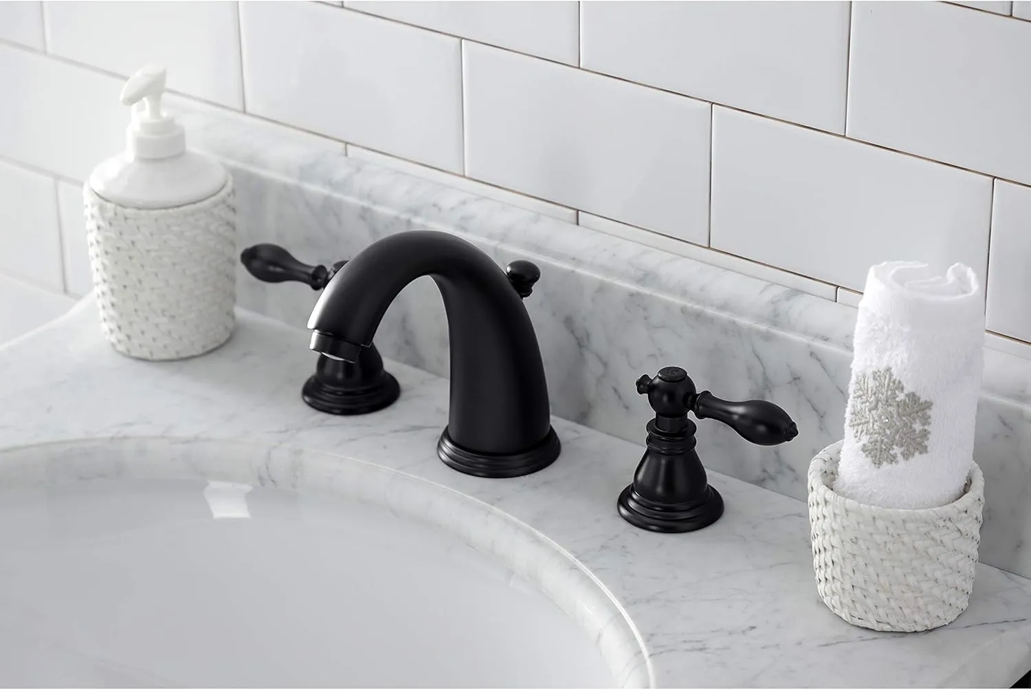 Kingston Brass KB980ACL American Classic Widespread Bathroom Faucet with Retail Pop-Up, Matte Black