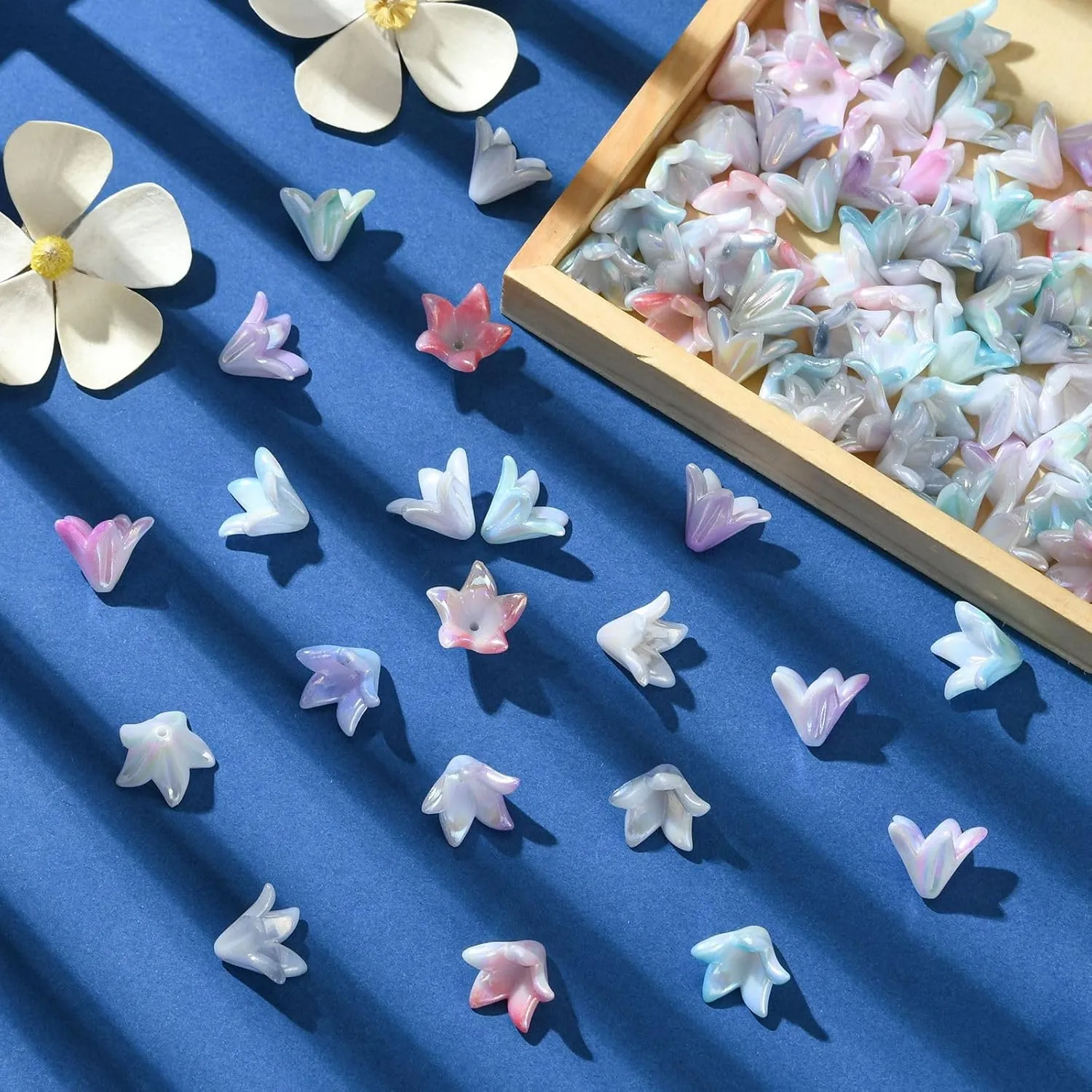 LiQunSweet 100 pcs Colorful Acrylic Gradient Lily Beads End Caps Valley Trumpet Flower Floral Spacer Beads for Jewelry Making DIY Earring Bracelet Bag Keychain