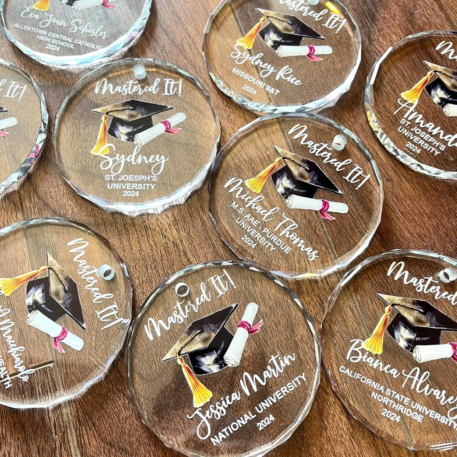 Personalized Mastered It Crystal Ornament – Customized Graduation Gift Her/Him, Class of 2025 Keepsake, High School College Graduate Glass Ornament, Custom Name & University Senior Year Decoration