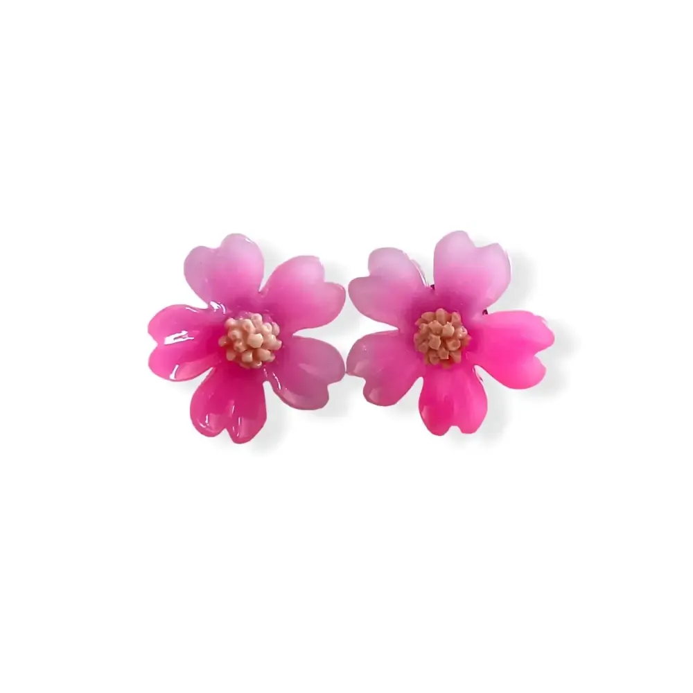 Pink Purple Flower Resin Earrings: A Perfect Blend of Style and Fun