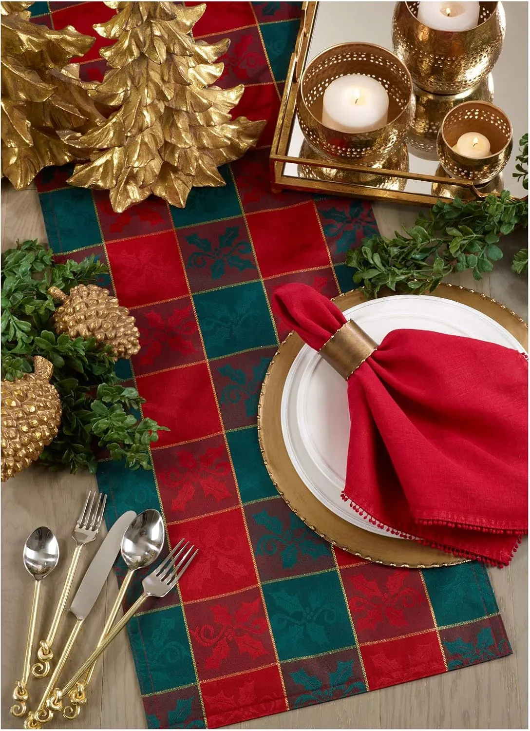 Red/Green Plaid Christmas Holiday Design Table Runner, 14" X 72" Rectangular, 100% Polyester, (1 Piece).