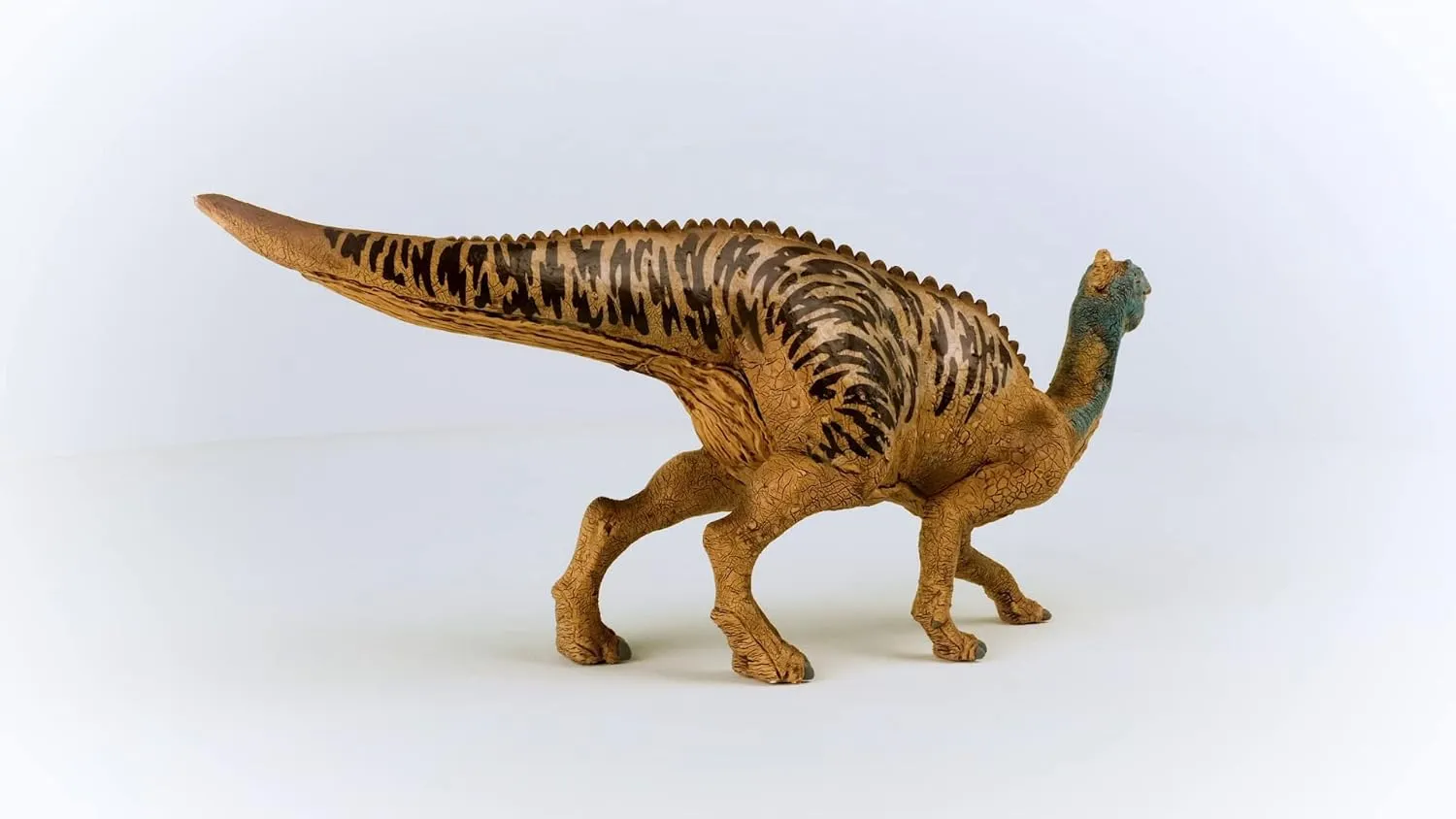 Schleich Dinosaurs Realistic Edmontosaurus Dino Figurine - King Size Prehistoric World Realistic Dinosaur Action Figure, Large Creature Jurassic Planet Toy for Boys and Girls, Gift for Kids Age 4 