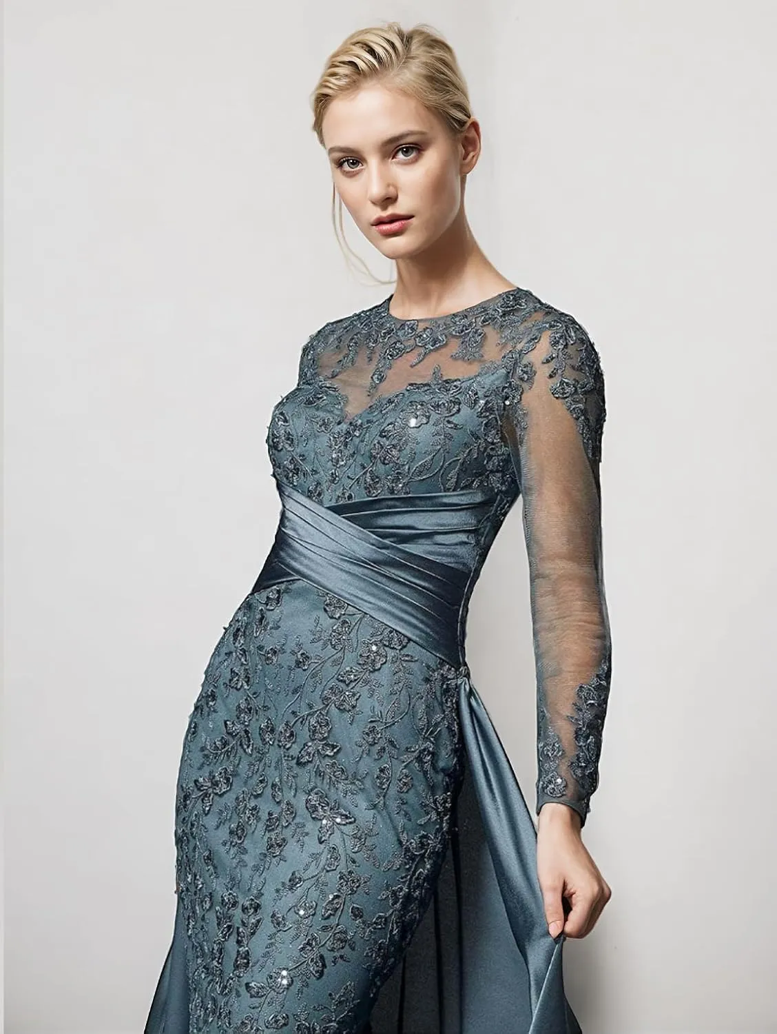 Sexy Mermaid Trumpet Prom Dress Scoop Neck Court Train Long Sleeves Luxury Lace Appliques Formal Dress 2025