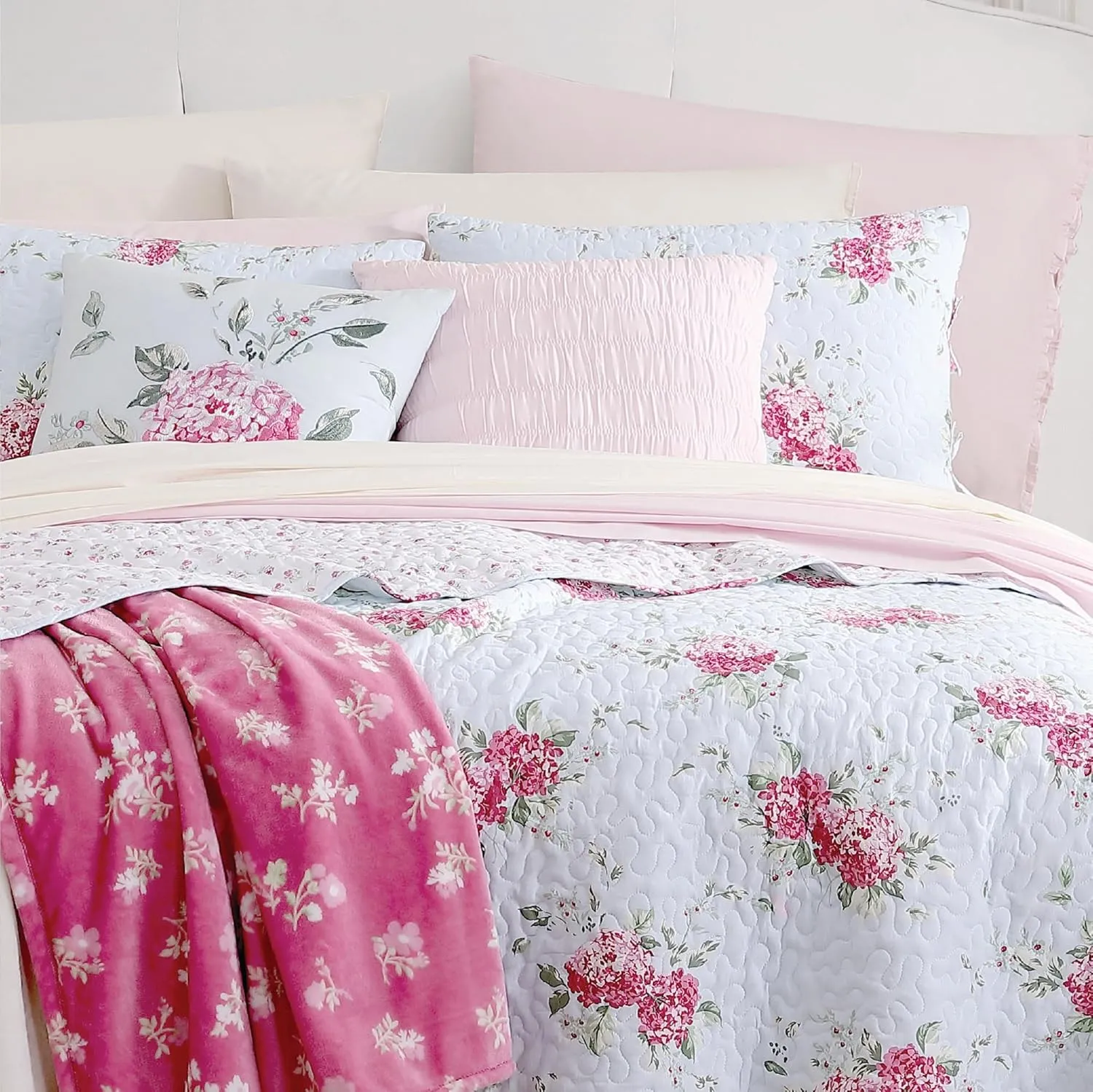 Shabby Chic® - Queen Quilt Set, Reversible Cotton Bedding with Matching Shams, Elegant Floral Home Decor for All Seasons (Chloe Blue, Queen)
