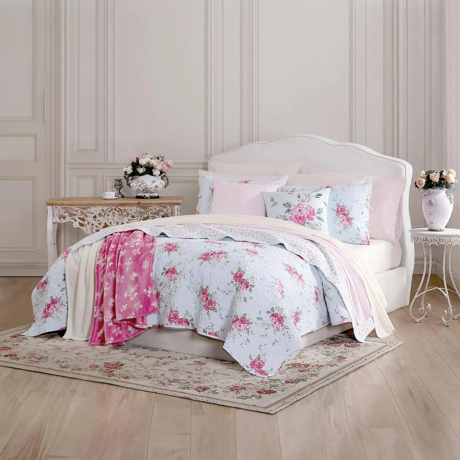 Shabby Chic® - Queen Quilt Set, Reversible Cotton Bedding with Matching Shams, Elegant Floral Home Decor for All Seasons (Chloe Blue, Queen)
