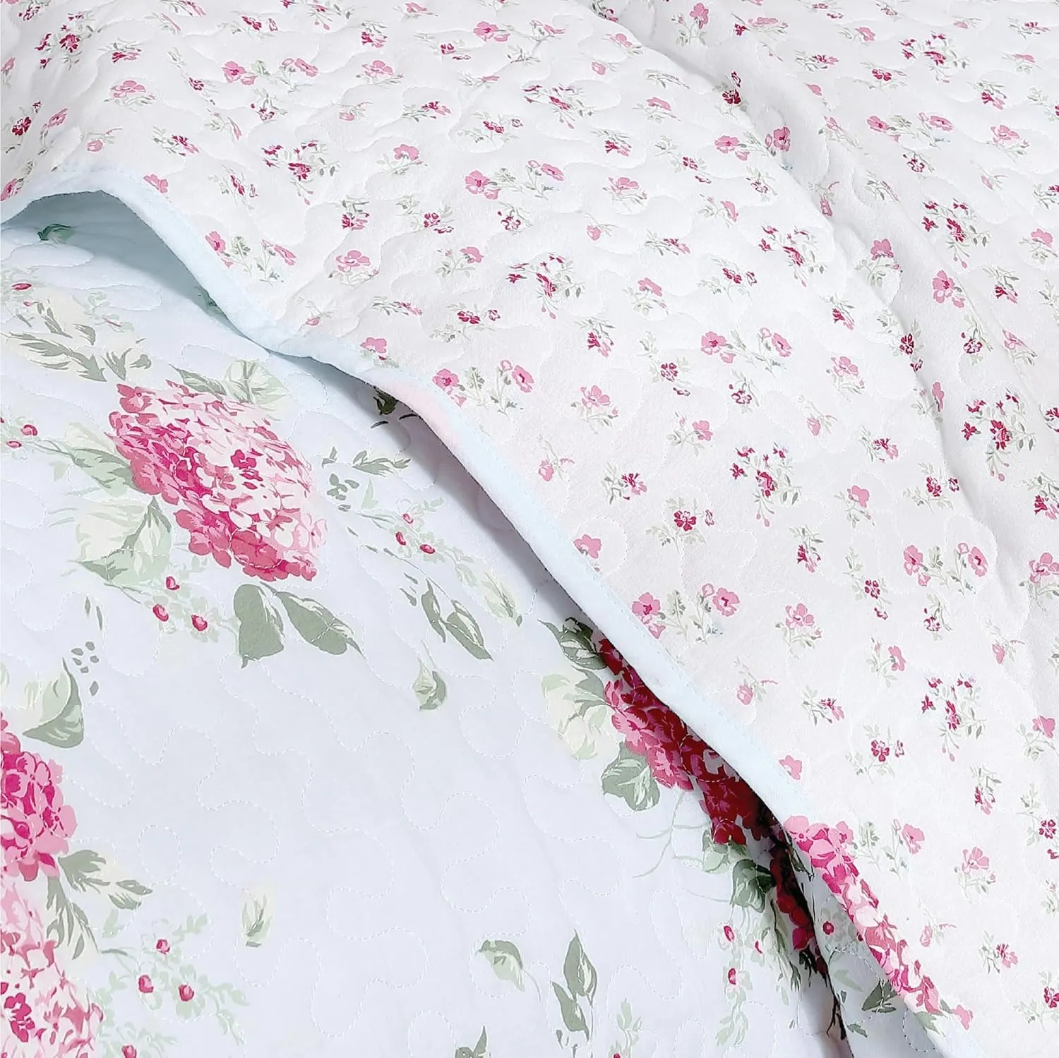 Shabby Chic® - Queen Quilt Set, Reversible Cotton Bedding with Matching Shams, Elegant Floral Home Decor for All Seasons (Chloe Blue, Queen)