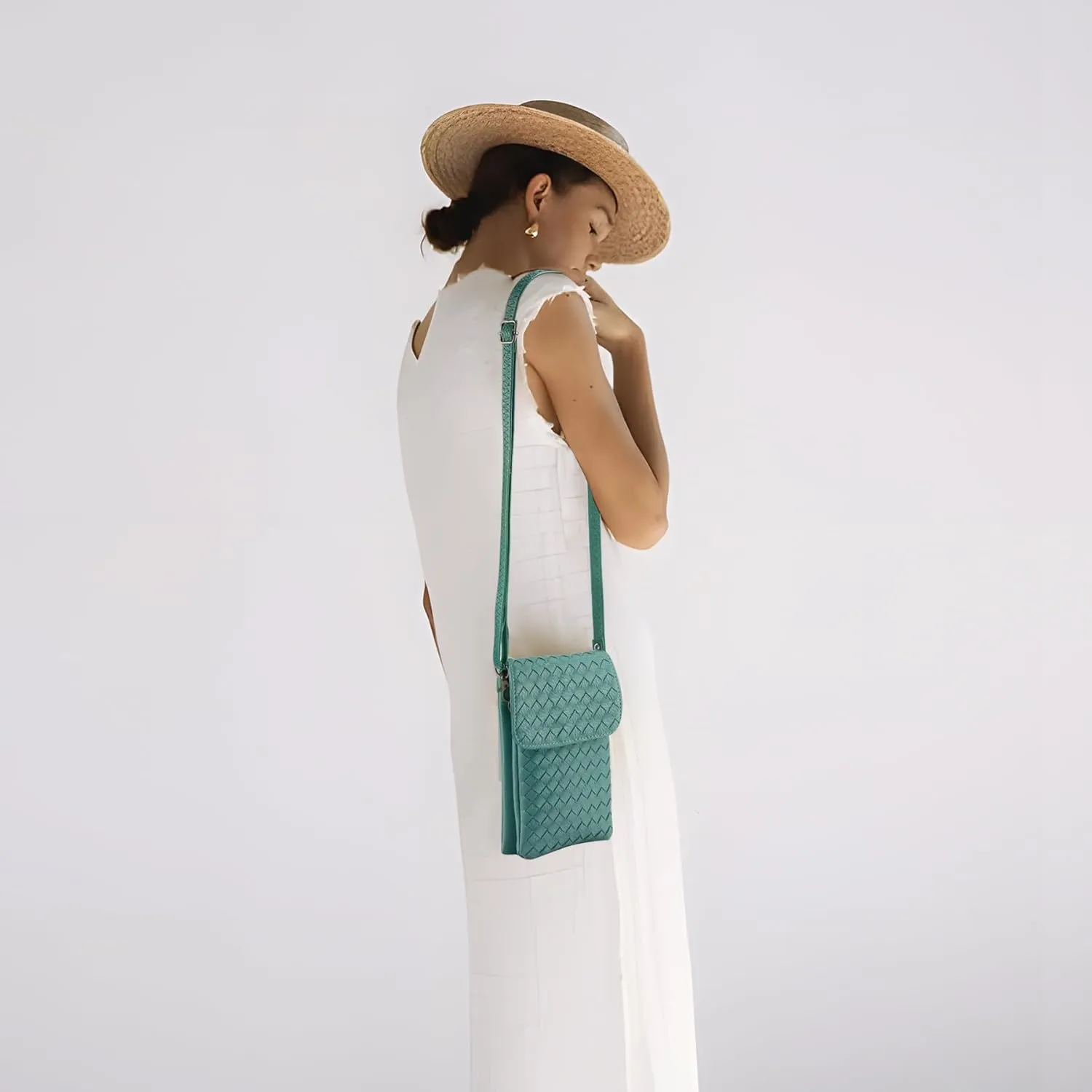 Small Crossbody Bags for Women Small Purses Woven Cell Phone Purse Travel Purse Wallet Phone Purses