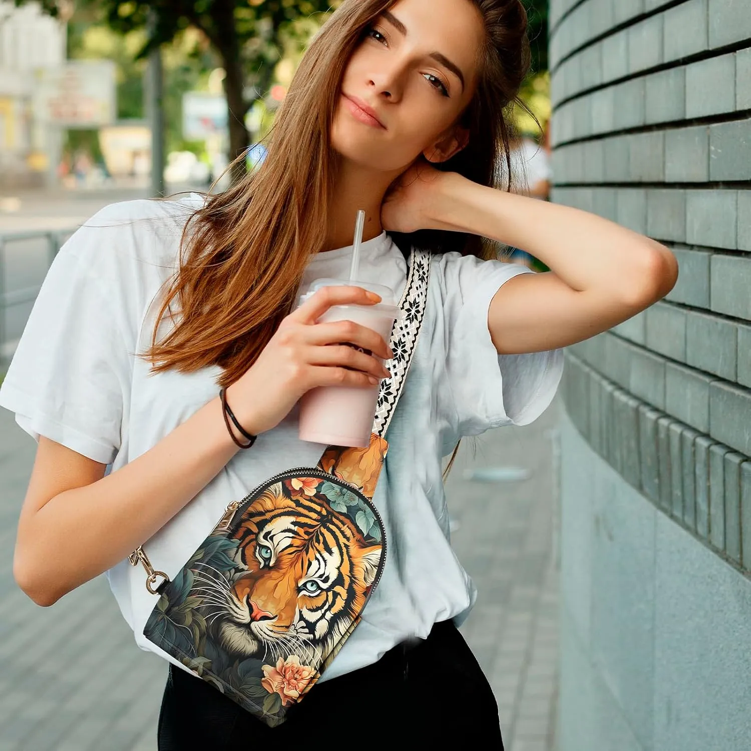 Small Sling Bag Leather Fanny Packs for Women Crossbody Purses Travel Chest Casual Daypacks
