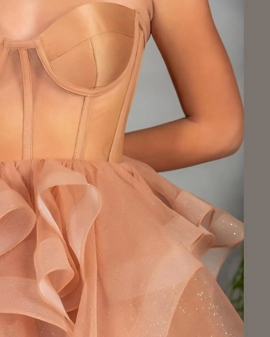 Tulle Prom Dress Spaghetti Straps Ball Gowns High Low Puffy Homecoming Dress Layered Ruffles Princess Dresses