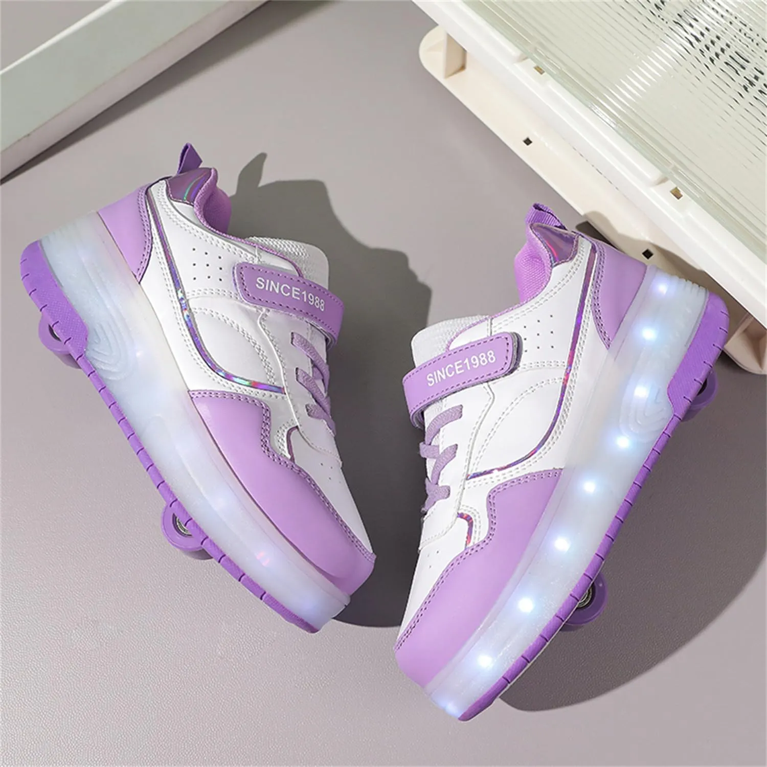 Unisex Roller Shoes Kids Sparkling Wheels Shoes Girls Light up Roller Skates Sneakers Boys Rechargeable Flashing Sneakers for Gift