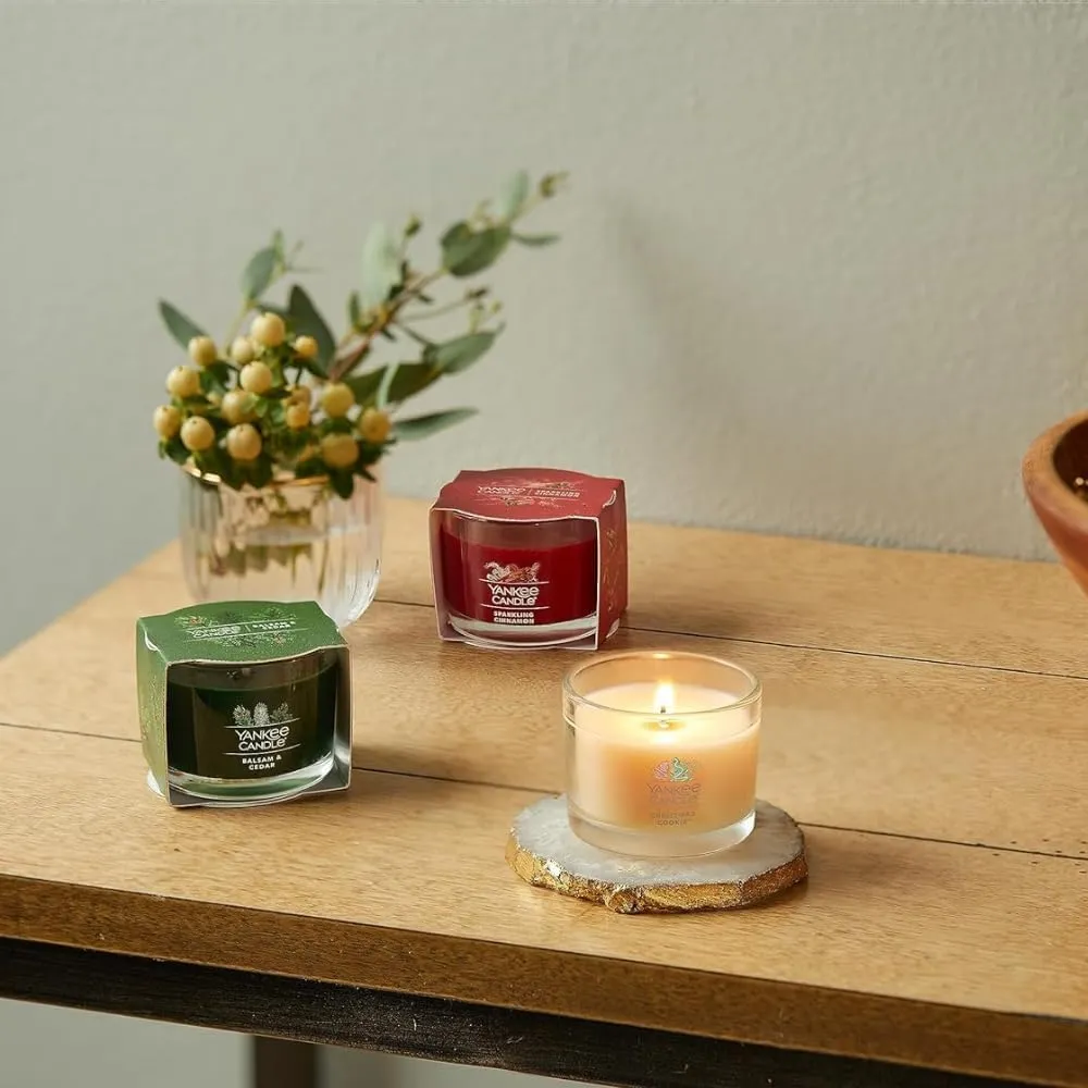 Yankee Candle Signature Votive Mini Candle Jar, Sparkling Cinnamon Scent, Natural Soy Wax Blend Candle with Natural Fiber Wick, 1.3 OZ Glass Jar (Pack of 4)