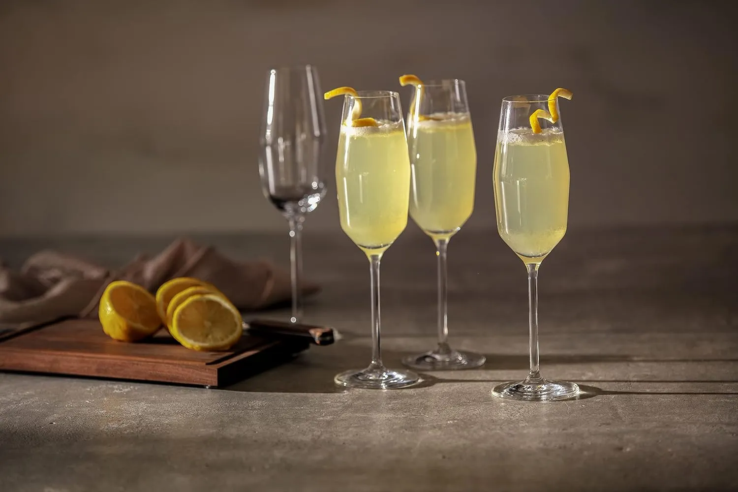 Zwiesel Glas Tritan Crystal Glass Gigi Collection, 10 Ounce, Set of 4, Sparking Wine Flute with Effervescence Points